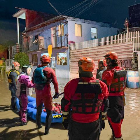 Simón baja a categoría 3; Rachel deja inundaciones y un muerto en Baja California