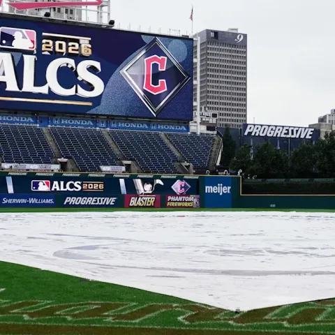 MLB JUEGO 4 SUSPENDIDO