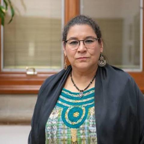 Lenia Batres 