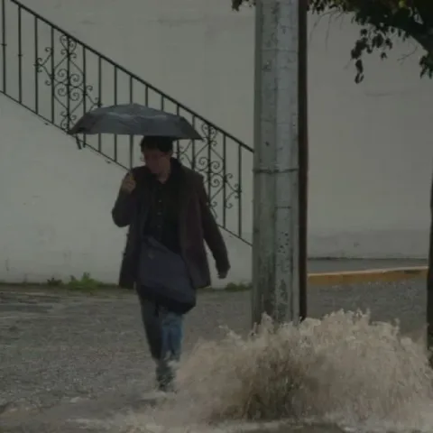 "Trudy" se degrada a tormenta tropical y se aleja de las costas mexicanas