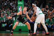 Celtics fichan a Blake