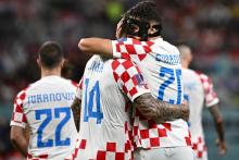 Croacia golea a Canadá 