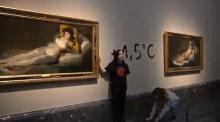 Activistas vuelven a atacar obras de arte, ahora a las Las Majas de Goya