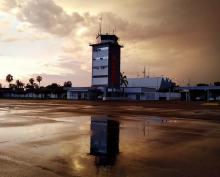 Por violencia en Culiacán cierran los aeropuertos de Mazatlán y Culiacán 