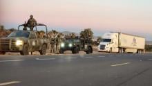 Tiran ponchallantas en autopista de Zacatecas; al menos 9 tráileres quedan varados