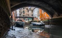 Hay sequía en algunos canales de Venecia