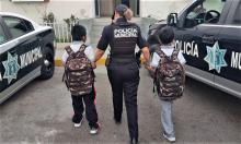 Los menores de 8 y 10 años fueron entregados a Policías Estatales en Rincón de Romos para que buscaran a sus padres