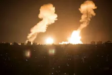 Siria lanza cohetes a Israel 