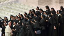 Papa Francisco autoriza a mujeres a votar en próxima reunión de obispos