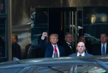 Donald Trump se entrega a la Fiscalía de Manhattan