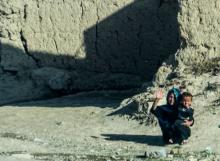Niegan la educación a niños y jóvenes afganos en dos provincias
