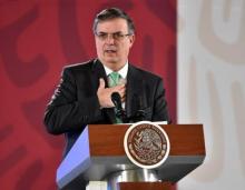 Ebrard pide cautela a gobernadores de Morena ante las campañas presidenciales