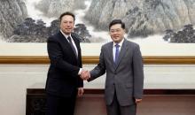 Viaja Elon Musk a China para hablar de negocios