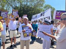 Al grito de “la Corte no se toca”, se manifiestan a favor de la SCJN en Aguascalientes