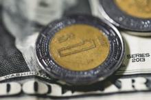 Peso mexicano abre ganancias frente al dólar