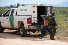 EUA anuncia despliegue de 1,500 militares en la frontera con México