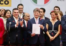 Enrique de la Madrid se registra como precandidato presidencial y comienza a recabar firmas