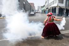 Perú registra violentos enfrentamientos en su aniversario de independencia