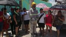 En Yucatán amarran a trabajador de la CFE en protestas por fallas en el servicio