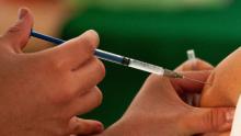 Cancelada campaña de vacunación contra COVID-19 en escuelas de Tabasco por escasez de dosis