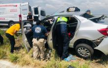 Se tuvieron que utilizar las quijadas de la vida para rescatar al conductor del auto