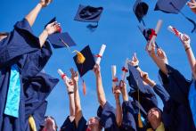 Oregon extiende pausa para la eliminación de requisitos para graduarse a nivel secundaria