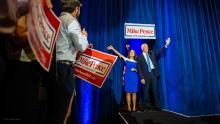 Mike Pence se desiste de buscar la candidatura presidencial