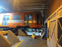 Tren del metro de la CDMX se estrella en muro