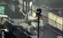 Luis Miguel sufre fuerte caída durante concierto