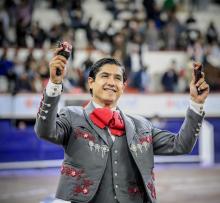 Luis David corta sendas orejas en Aguascalientes