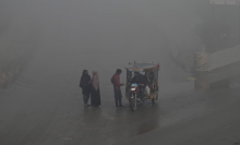 Pakistán utiliza lluvia artificial por primera vez para combatir el Smog