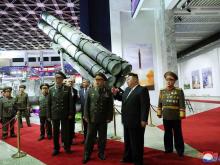 Kim Jong-un llama a fortalecer capacidad nuclear ante tensión en la Península de Corea