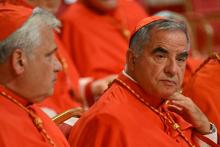 Cardenal es sentenciado a 5 años de prisión y el Vaticano lo inhabilita de por vida