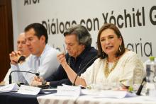 Xóchitl Gálvez aborda temas de inseguridad y modernización portuaria en Veracruz