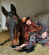 Fallece Elena Larrea, activista que rescataba equinos