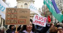 Francia, primer país en proteger constitucionalmente el aborto