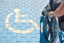 Denuncia representante con discapacidad el abandono de este sector de la población