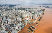 Suman más de 140 muertos por lluvias en Brasil 