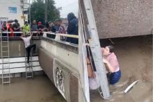 En valoración el camión de YoVoy rebasado por el agua durante las lluvias