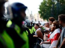 Quinto día de manifestaciones anti migrantes en Reino Unido