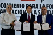 El PSOE firma acuerdo con Morena 