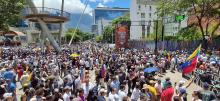 Miles de venezolanos se manifiestan.