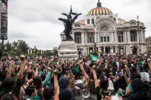 Iglesia católica pide a Congreso de CDMX evaluar iniciativa para despenalizar el aborto 