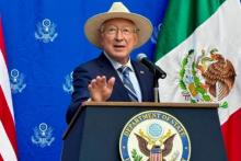 Ken Salazar expresó fracaso de la política de seguridad.