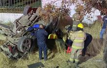 Tuvo que ser rescatado por Bomberos Estatales debido a que terminó prensado