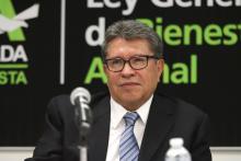 Monreal insiste en reforma fiscal.