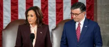 La vicepresidenta de Estados Unidos, Kamala Harris, y el presidente de la Cámara de Representantes, Mike Johnson.