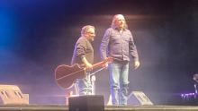 Duelo de trovadores en el Teatro Aguascalientes con Fernando Delgadillo y Alejandro Filio