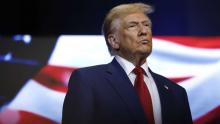 Trump dará marcha atrás y reducirá aranceles a la industria automotriz