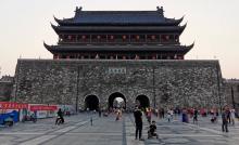 Colapsa parte del techo de la "torre del tambor" en china tras 650 años de historia